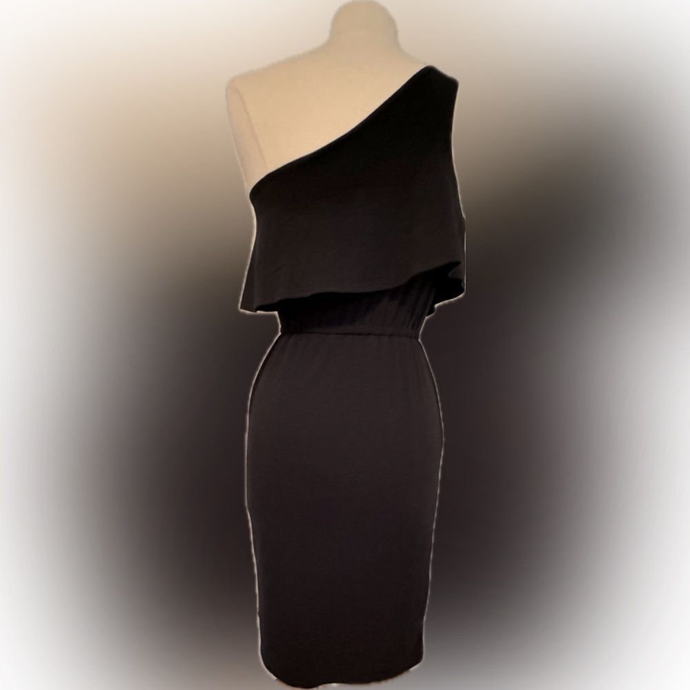 Little black one-shoulder Target dress!
